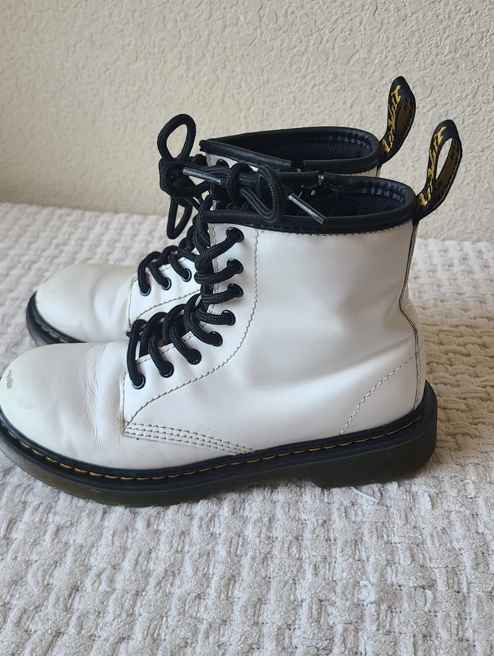 Dr. Marten White Leather Lace-Up Boots with Black Trim Size 2